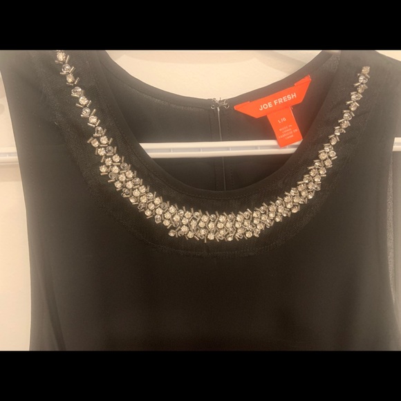 Black camisole with neck’s jewelry (2 for 20$) - Picture 2 of 3
